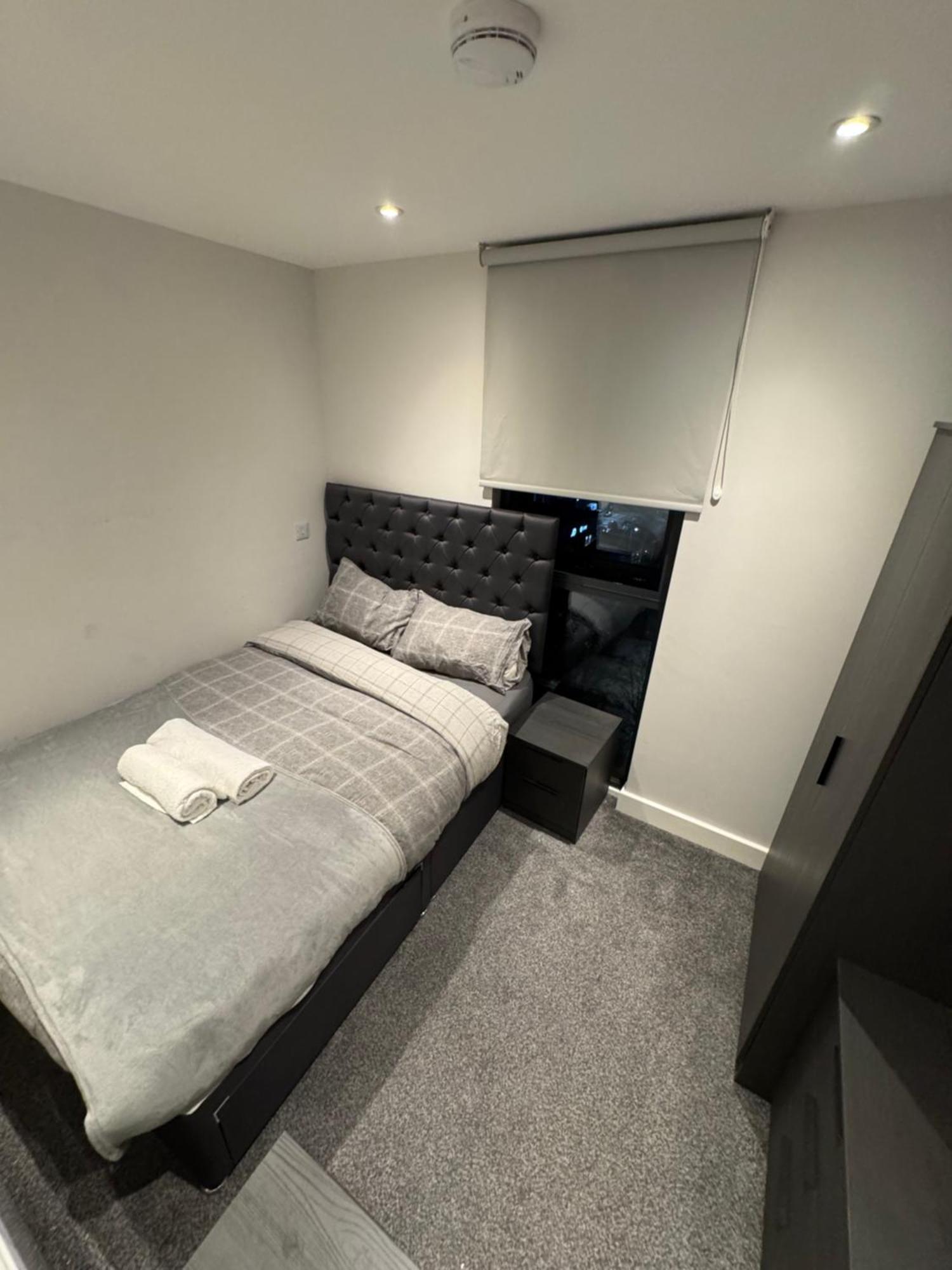 Regent Plaza Apartment Manchester Exterior photo