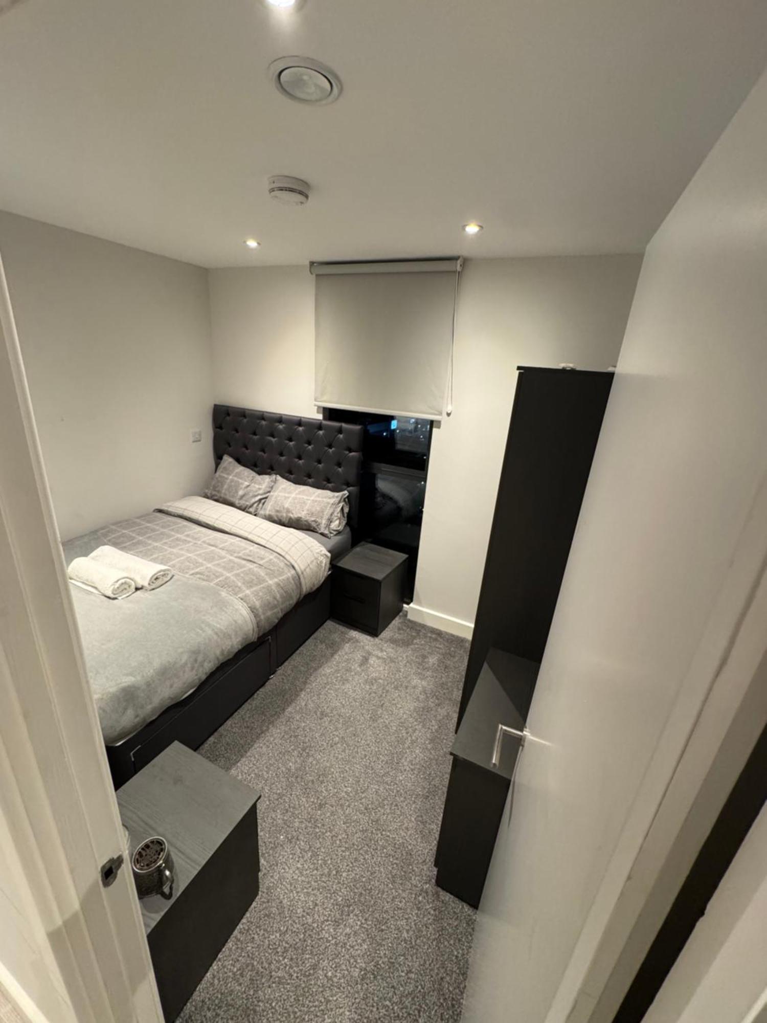 Regent Plaza Apartment Manchester Exterior photo
